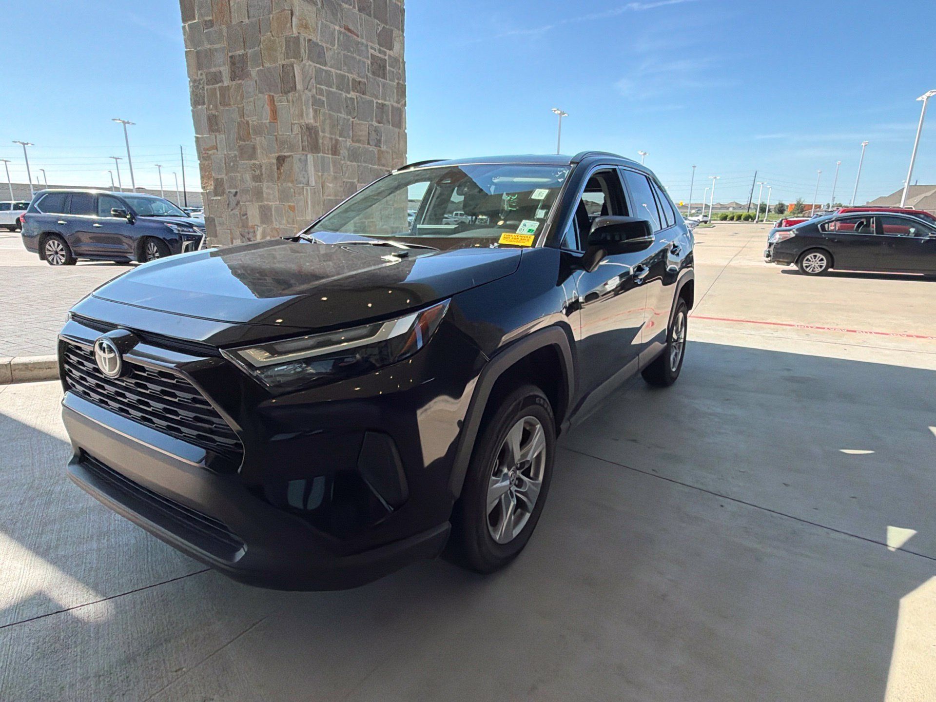 Certified 2025 Toyota RAV4 XLE FWD image 8