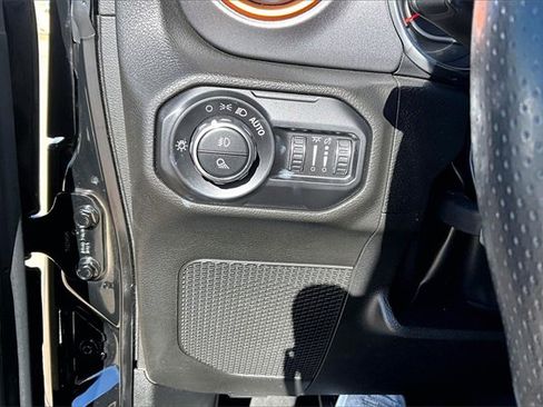 Used 2022 Jeep Gladiator Mojave w/ LED Lighting Group image 26