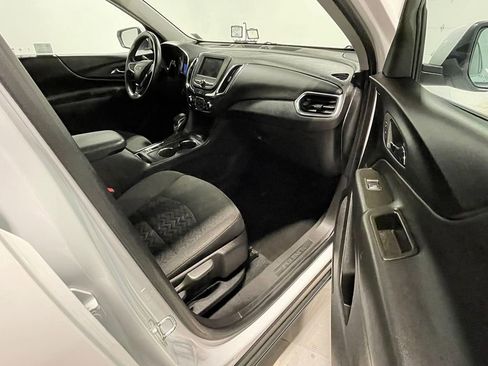 Used 2023 Chevrolet Equinox LT AWD/4WD image 25