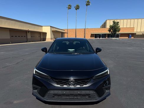 Used 2023 Honda Civic Sport image 2