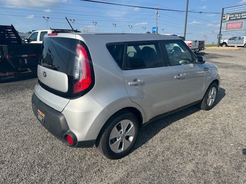 Used 2016 Kia Soul Base image 7