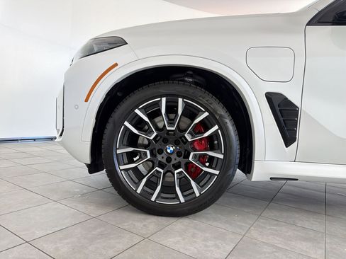 New 2026 BMW X5 xDrive50e w/ M Sport Package image 11