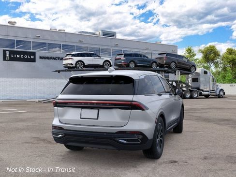 New 2026 Lincoln Nautilus Premier AWD/4WD image 8