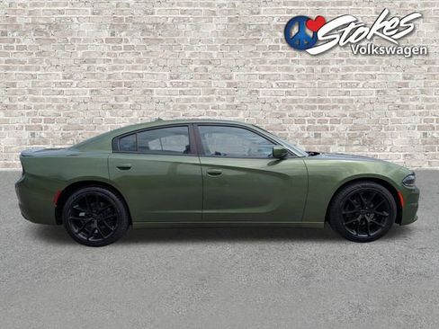 Used 2020 Dodge Charger SXT w/ Plus Group RWD image 3