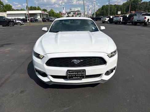 Used 2017 Ford Mustang Coupe RWD image 2
