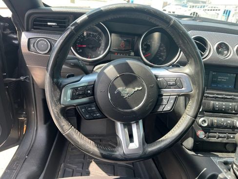 Used 2018 Ford Mustang GT w/ GT Performance Package RWD image 10