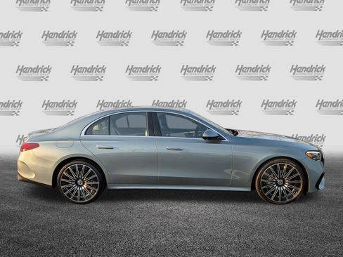 New 2026 Mercedes-Benz E 350 4MATIC Sedan image 11