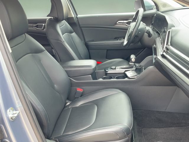 Used 2024 Kia Sportage EX FWD image 16