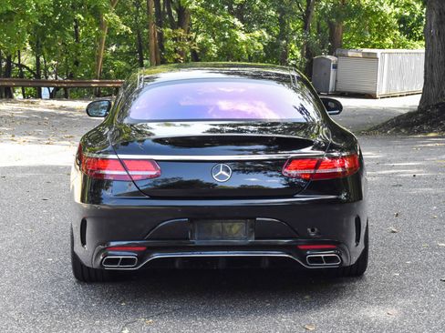 Used 2020 Mercedes-Benz S 560 4MATIC Coupe w/ AMG Line Exterior image 7