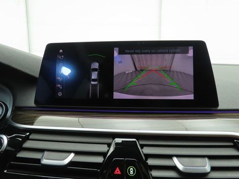 Used 2019 BMW 530i xDrive 530i xDrive w/ Convenience Package image 16