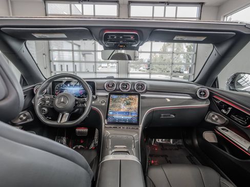 Used 2025 Mercedes-Benz CLE 300 4MATIC Cabriolet image 29