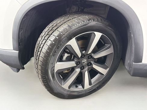 Used 2024 Honda Pilot Touring image 38