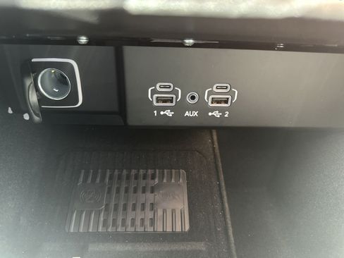 Used 2026 Jeep Grand Wagoneer Limited AWD/4WD image 44