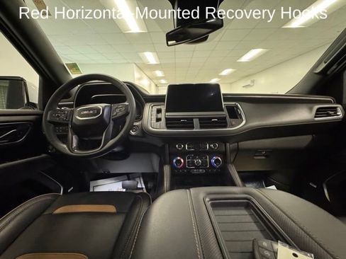 Used 2024 GMC Yukon AT4 w/ Technology Package AWD/4WD image 13