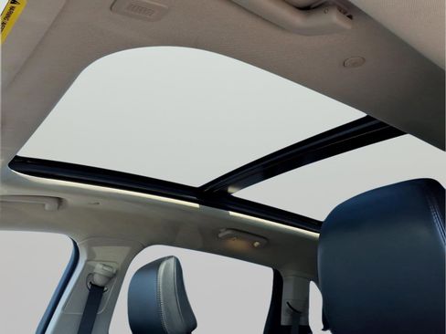 Used 2023 Lincoln Nautilus Reserve w/ Cargo Utility Package image 5