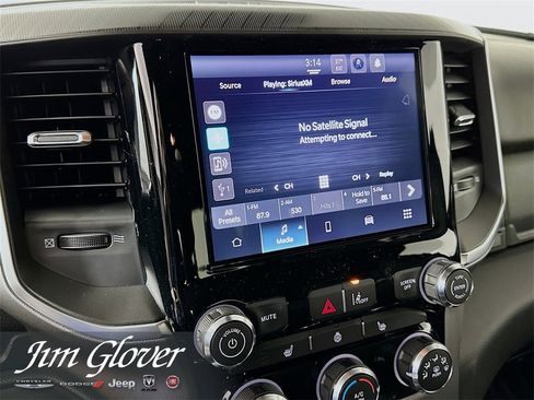 New 2026 RAM 1500 4x4 Crew Cab image 33