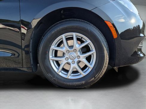 New 2026 Chrysler Voyager LX image 52