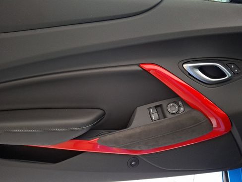 Used 2022 Chevrolet Camaro SS RWD image 11