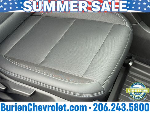 Used 2024 Chevrolet Equinox EV LT AWD/4WD image 23
