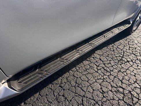 Used 2024 Nissan Armada SL w/ Cargo Package image 8