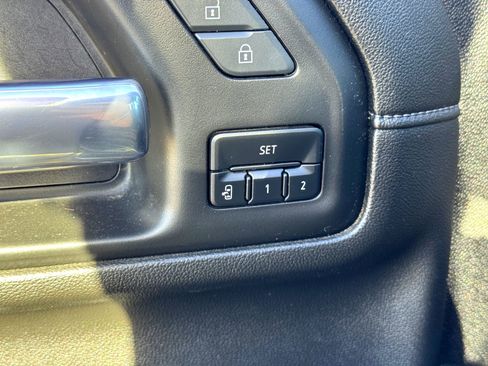 Used 2023 Chevrolet Silverado 2500 High Country w/ Z71 Off-Road Package image 18