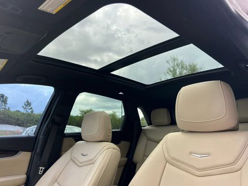 Used 2019 Cadillac XT5 Luxury FWD image 18