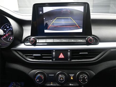 Used 2024 Kia Forte LXS image 12