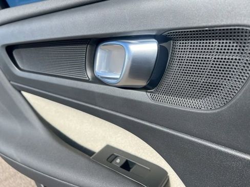 New 2026 Volvo XC40 B4 Plus w/ Protection Package FWD image 27