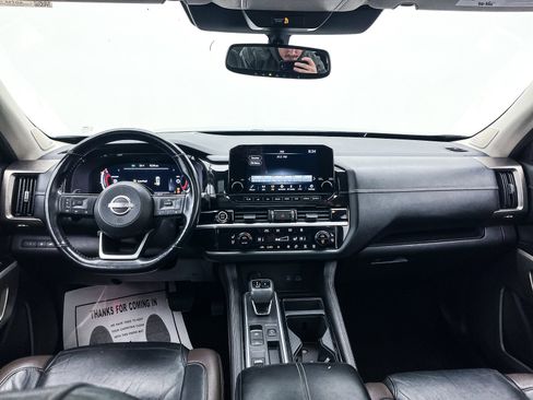 Used 2022 Nissan Pathfinder Platinum w/ Cargo Package image 29