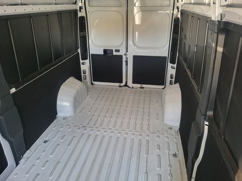 Used 2026 RAM ProMaster 2500 w/ Convenience Group FWD image 23