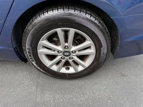 Used 2017 Hyundai Sonata SE image 37