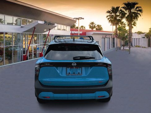 Used 2026 Nissan Kicks SR FWD image 4
