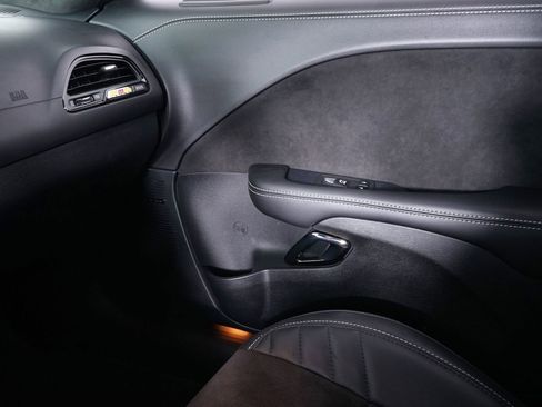 Used 2023 Dodge Challenger SRT Hellcat Redeye image 23