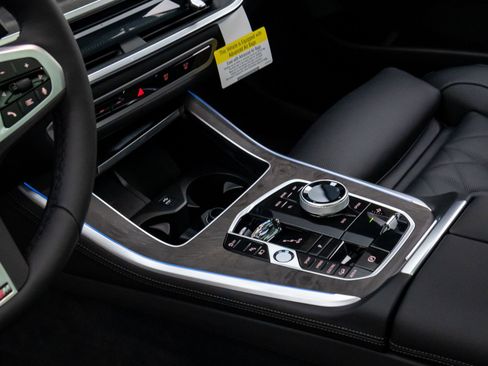 New 2026 BMW X5 xDrive50e w/ Executive Package image 13
