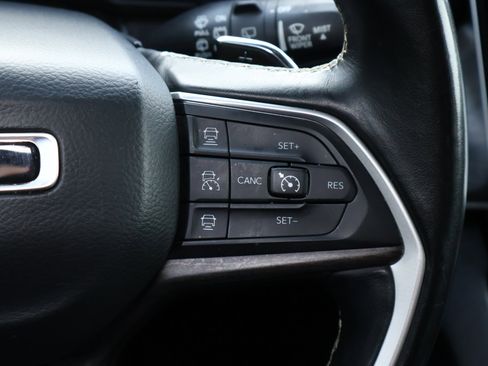 Used 2021 Jeep Grand Cherokee L Limited AWD/4WD image 15