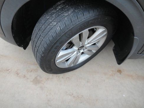 Used 2017 Kia Sportage LX FWD image 19