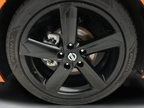 Used 2022 Nissan Sentra SR w/ SR Premium Package FWD image 8