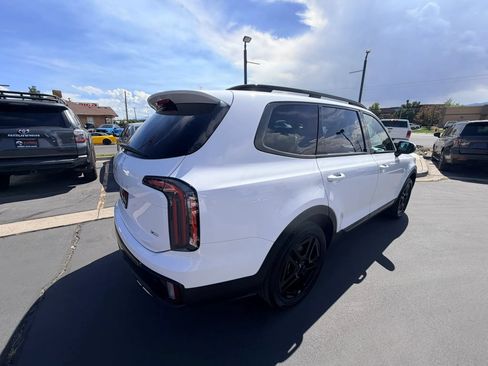 Used 2024 Kia Telluride EX X-Line AWD/4WD image 3
