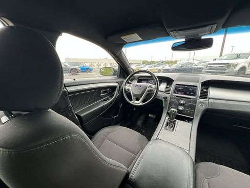 Used 2013 Ford Taurus SEL FWD image 17