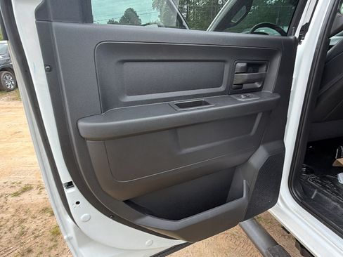 New 2026 RAM 5500 Tradesman w/ Chrome Appearance Group AWD/4WD image 18