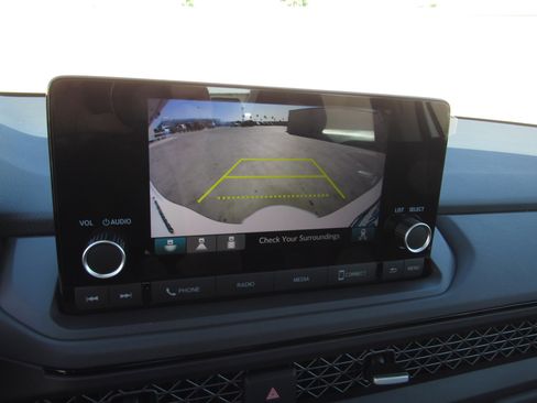 New 2025 Honda Accord SE image 18