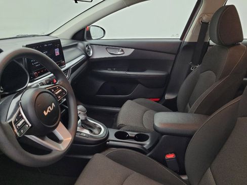 Used 2023 Kia Forte LXS image 17