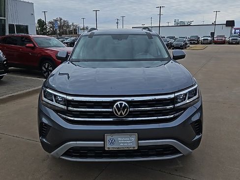 Used 2023 Volkswagen Atlas SE image 2