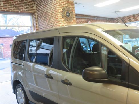 Used 2016 Ford Transit Connect XL image 53