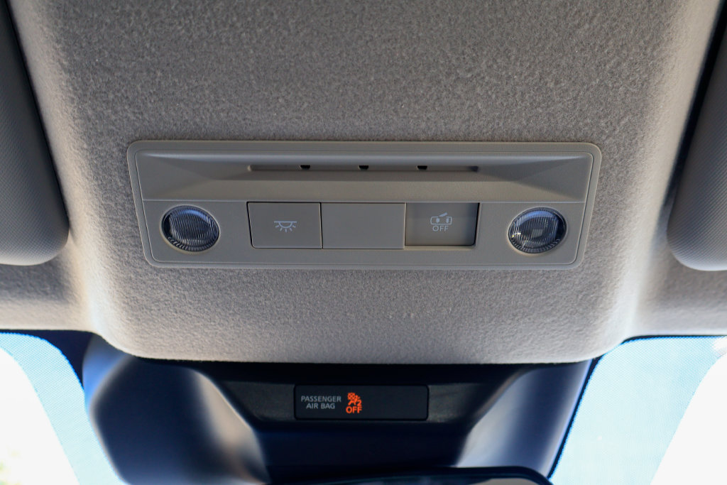 New 2027 Nissan Kicks SV FWD image 15