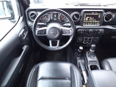 Used 2021 Jeep Wrangler Unlimited Sahara image 9