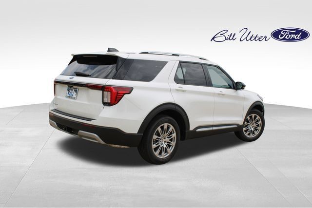 New 2026 Ford Explorer Platinum RWD image 3