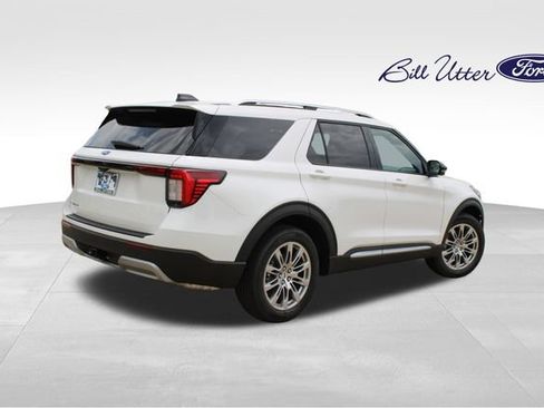 New 2026 Ford Explorer Platinum RWD image 3