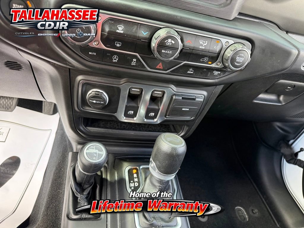 Used 2022 Jeep Wrangler Sport AWD/4WD image 27