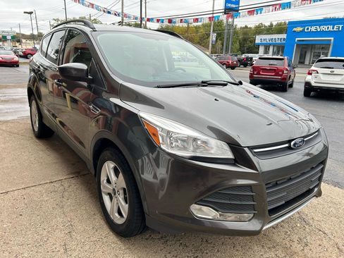 Used 2015 Ford Escape SE w/ Equipment Group 201A AWD/4WD image 8